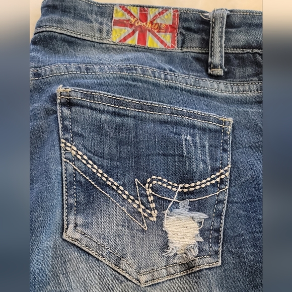 Jeans - Picture 3 of 3